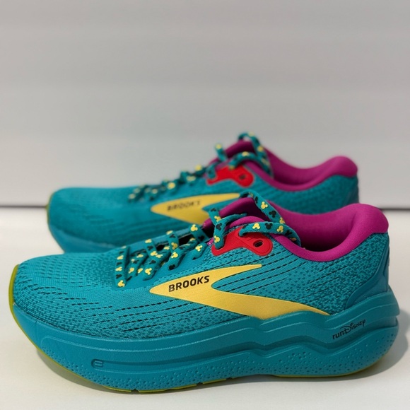 Limited Edition Ghost Max 2 runDisney SS Size 5.5 Womens Rare - Picture 2 of 12